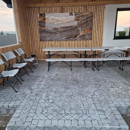 Sunny House Villa Suceava Ngoại thất bức ảnh