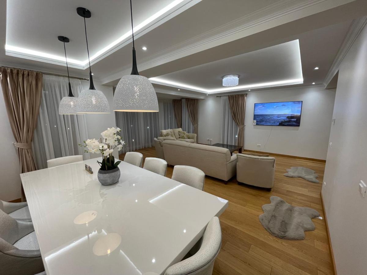 Sunny House Villa Suceava Ngoại thất bức ảnh