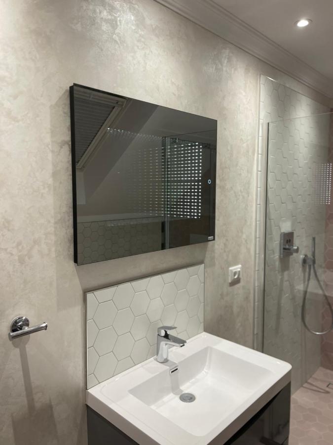 Sunny House Villa Suceava Ngoại thất bức ảnh