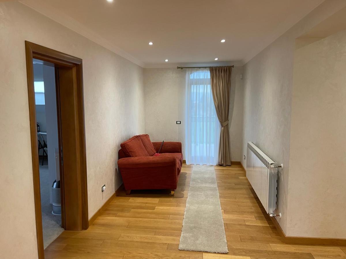Sunny House Villa Suceava Ngoại thất bức ảnh