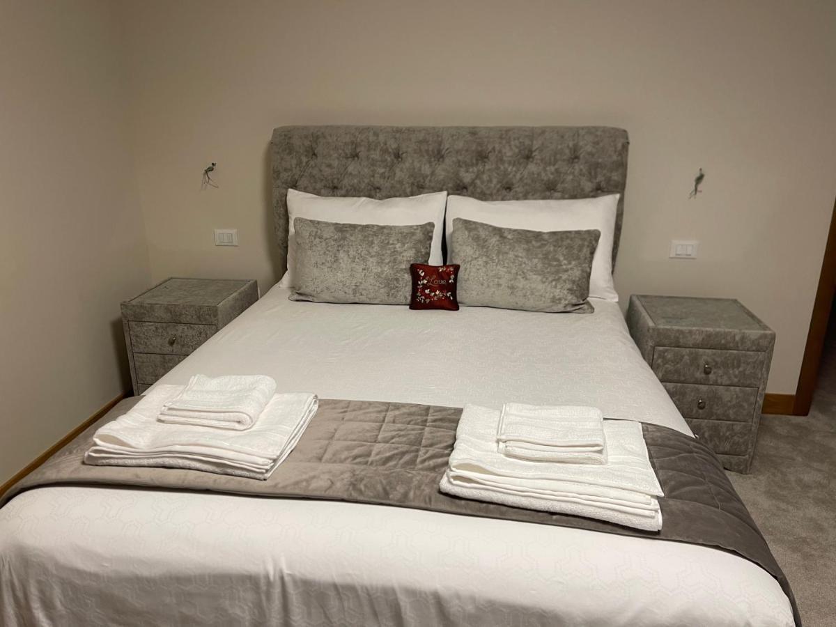 Sunny House Villa Suceava Ngoại thất bức ảnh