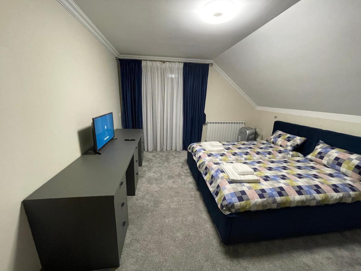 Sunny House Villa Suceava Ngoại thất bức ảnh