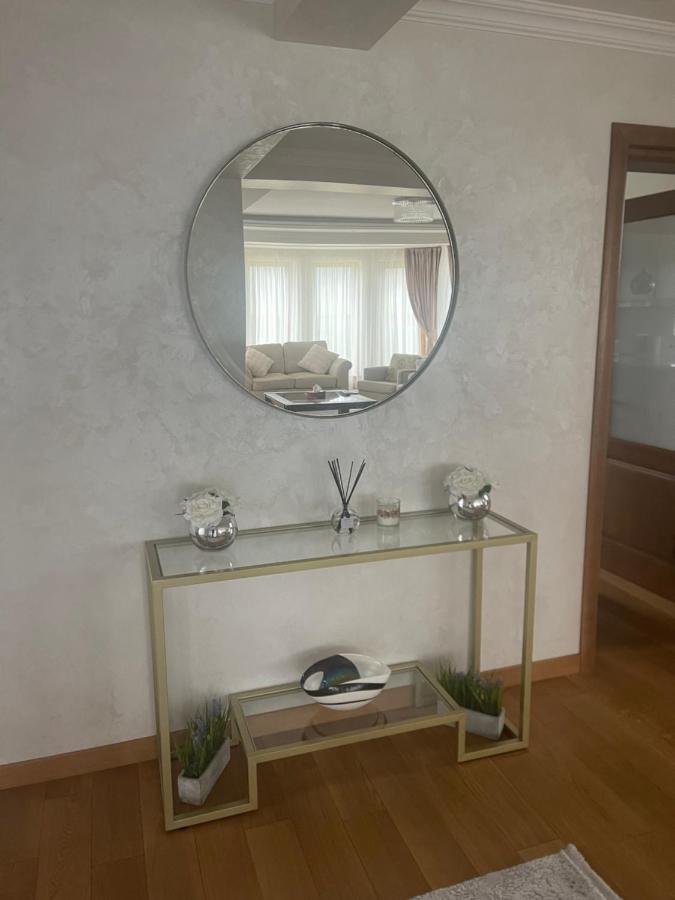 Sunny House Villa Suceava Ngoại thất bức ảnh